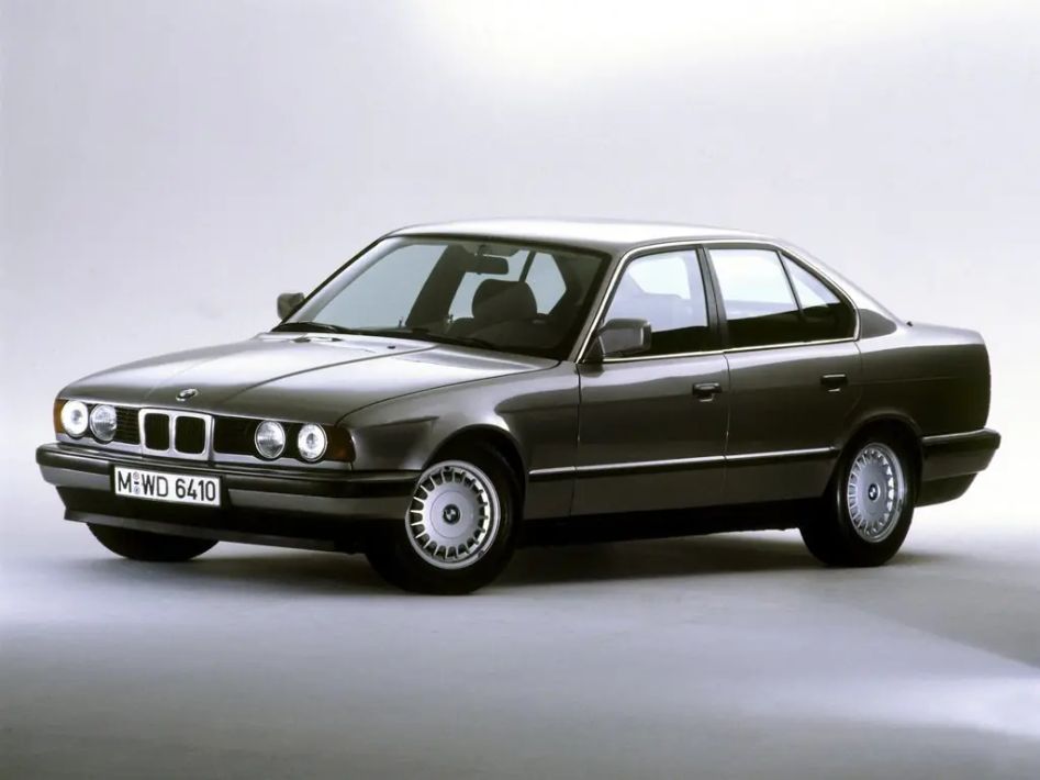 BMW 5-Series E34 · Дорестайлинг