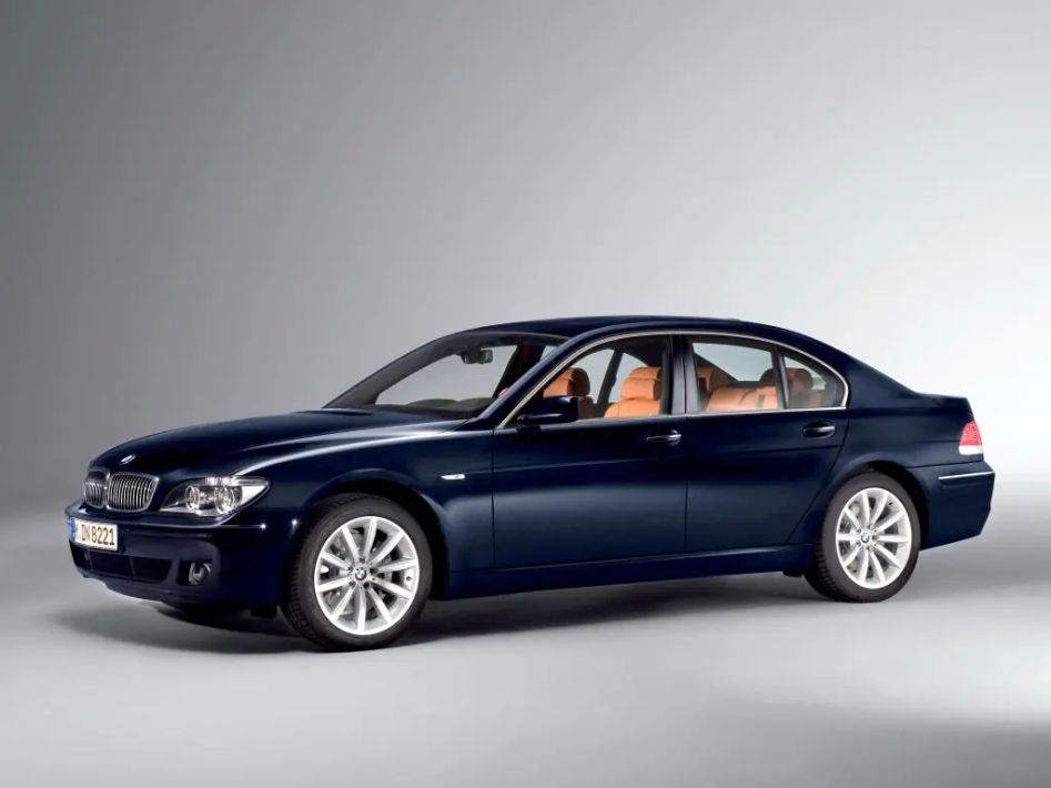 BMW 7-Series E65 · Рестайлинг